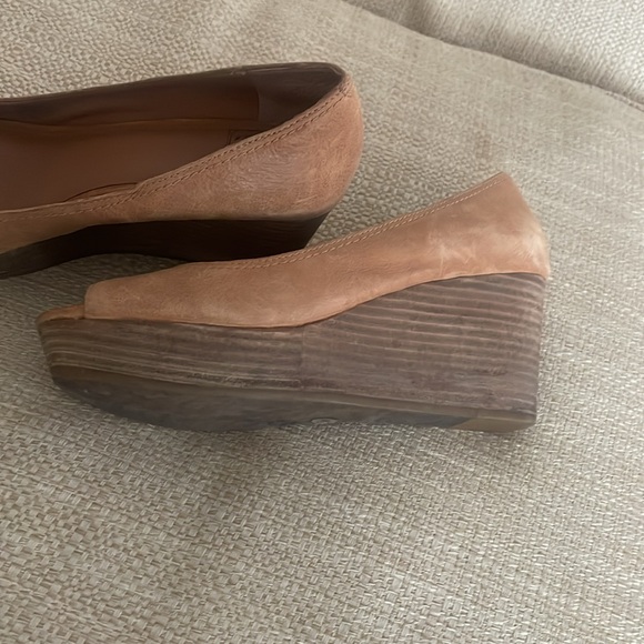 Lucky Brand platform wedge - Picture 3 of 3